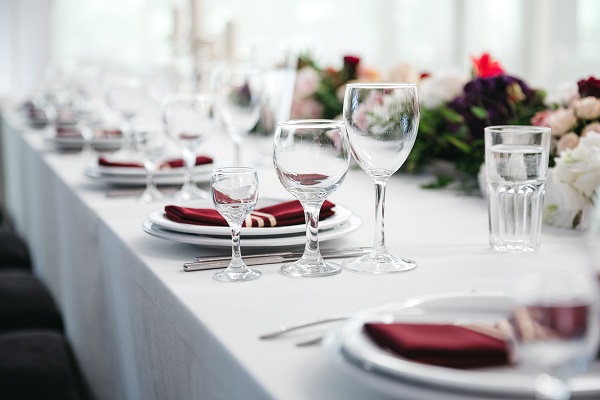 Eventi aziendali e ricorrenze speciali: organizza il tuo evento perfetto alla Locanda Conte Ghiotto