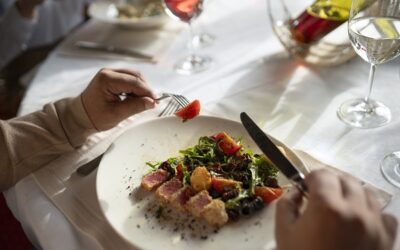 Il cibo come esperienza: perché una serata al ristorante è più di un semplice pasto